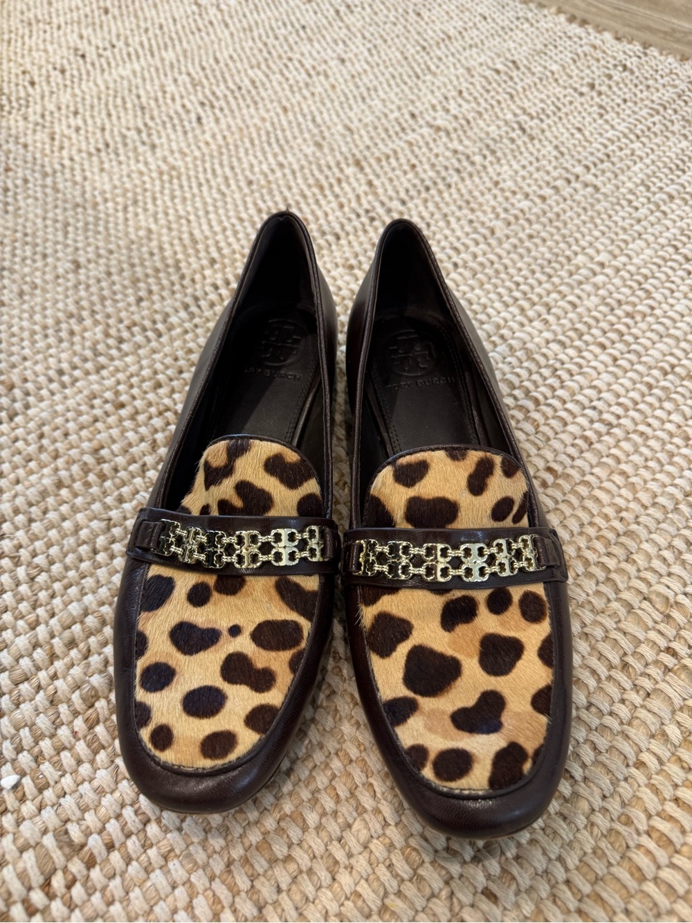 Tory Burch Leopard Calf Hair Chain Loafers ✨🐆